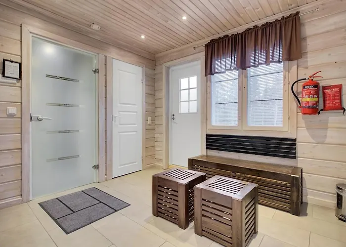 Willa Huurre - 200 M From The Waters Of Pyhaejaervi *