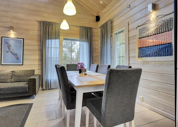 Huurre - 200 M From The Waters Of Pyhaejaervi * פיהטונטורי